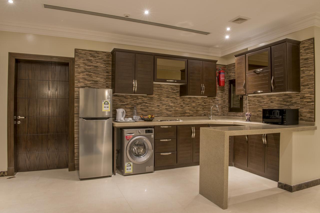 Normina Hotel Suites Даммам Экстерьер фото